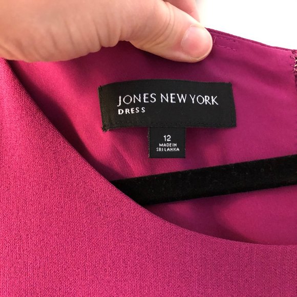 Fuchsia JNY sheath dress with slash keyhole - Picture 3 of 4